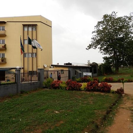 Blue Lodge Hotel Lagos Exterior photo